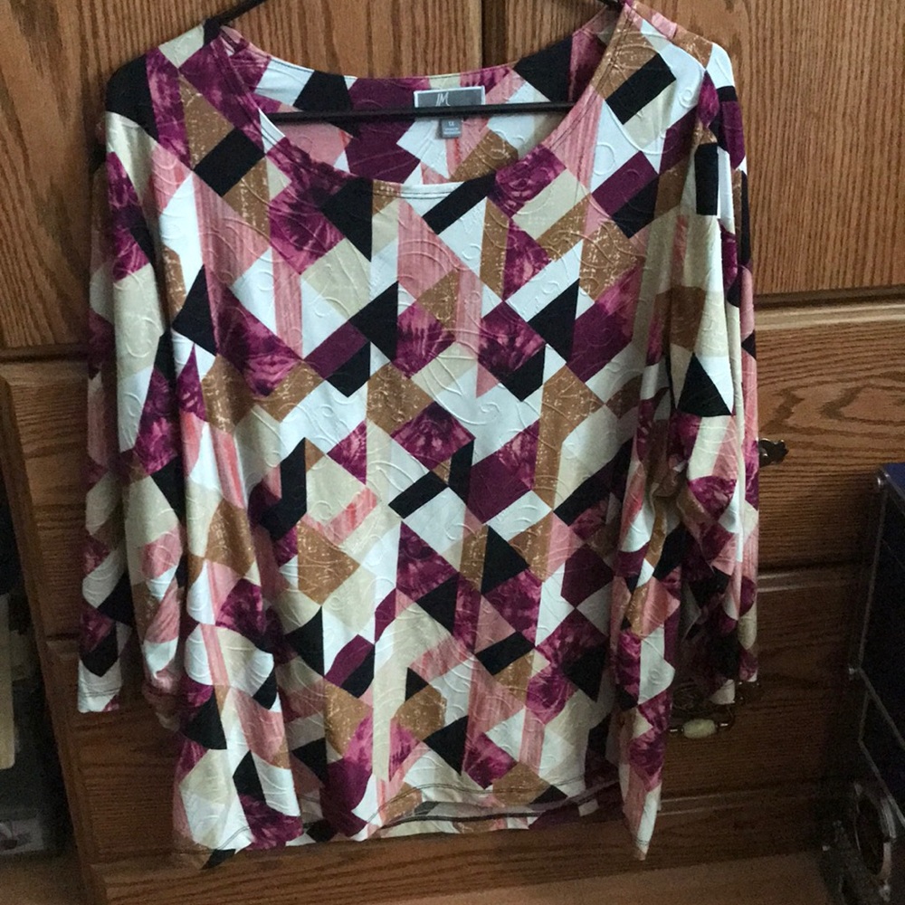 Knit pattern blouse